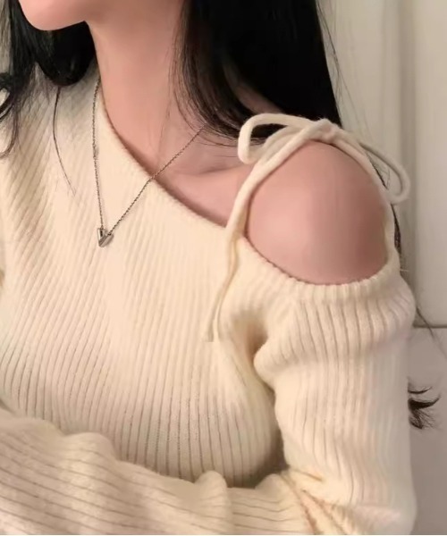 WEGO（ウィゴー）の「WEGO/リボンオフショルタイトニット（ニット/セーター・レディース・レッド/ブラック/アイボリー・FREE）」の8枚目の写真