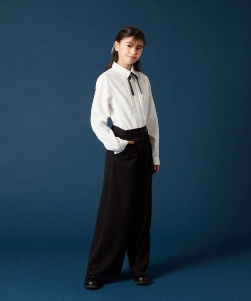 a.v.v（アーヴェヴェ）の「[140-160]【卒服】リボンタイ付きピンタックブラウス（シャツ/ブラウス・キッズ・ホワイト・140/150/160）」の9枚目の写真