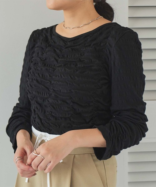 titivate（ティティベイト）の「ロングスリーブシャーリングトップス（Tシャツ/カットソー・レディース・アイボリー/ブラック/グレー/ホワイト/ホワイト系その他・FREE）」の4枚目の写真