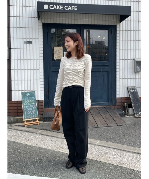 titivate（ティティベイト）の「ロングスリーブシャーリングトップス（Tシャツ/カットソー・レディース・アイボリー/ブラック/グレー/ホワイト/ホワイト系その他・FREE）」の7枚目の写真