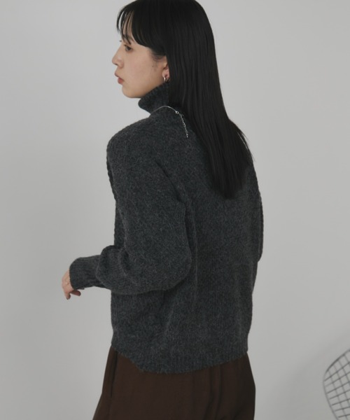 Aunt Marie's(アントマリーズ)の「ハイネックオーバーカラーニット(ニット/セーター・レディース・アイボリー/ブラック/レッド/イエロー・FREE)」の12枚目の写真