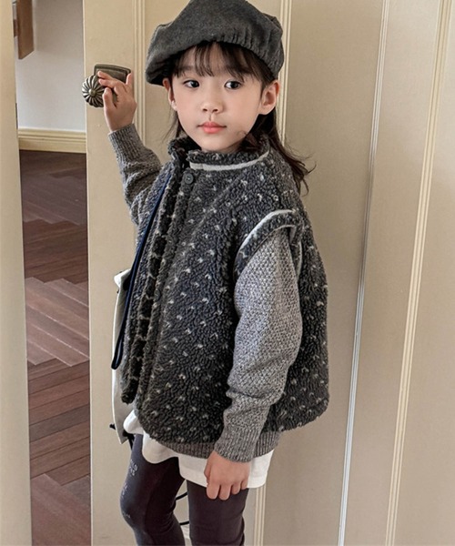 aimoha（アイモハ）の「【aimoha-KIDS-】ドット柄ボアベスト (AW)（ベスト・キッズ・オフホワイト/ダークグレー・80/90/100/110/120/130）」の10枚目の写真