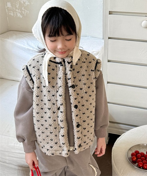 aimoha（アイモハ）の「【aimoha-KIDS-】ドット柄ボアベスト (AW)（ベスト・キッズ・オフホワイト/ダークグレー・80/90/100/110/120/130）」の17枚目の写真