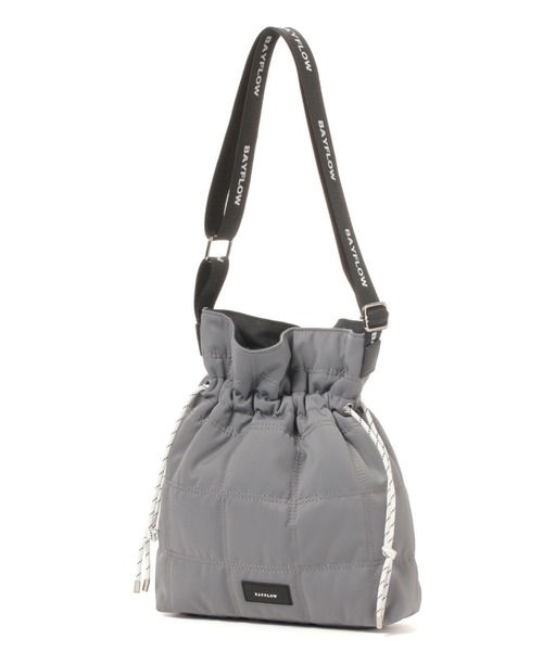 BAYFLOW（ベイフロー）の「[A4サイズも入る]キルトドロストロゴテープショルダー（ショルダーバッグ・レディース・ブラック/グレー・FREE）」の15枚目の写真