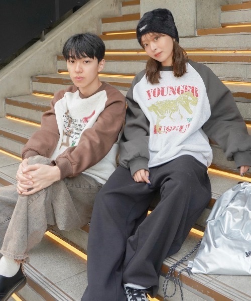 younger song（ヤンガーソング）の「raglan assortment sweat（スウェット・レディース・チャコール/ブラウン/ブラック・MEDIUM/LARGE）」の11枚目の写真