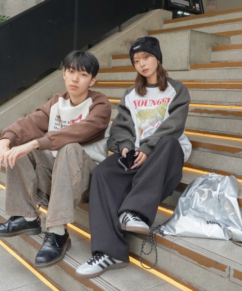 younger song（ヤンガーソング）の「raglan assortment sweat（スウェット・レディース・チャコール/ブラウン/ブラック・MEDIUM/LARGE）」の10枚目の写真