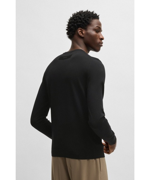 HUGO（ヒューゴ）の「ソフトヤーン スリムフィット クルーネック トップス（Tシャツ/カットソー・メンズ・ブラック・M/S/XL/L/XXL）」の2枚目の写真