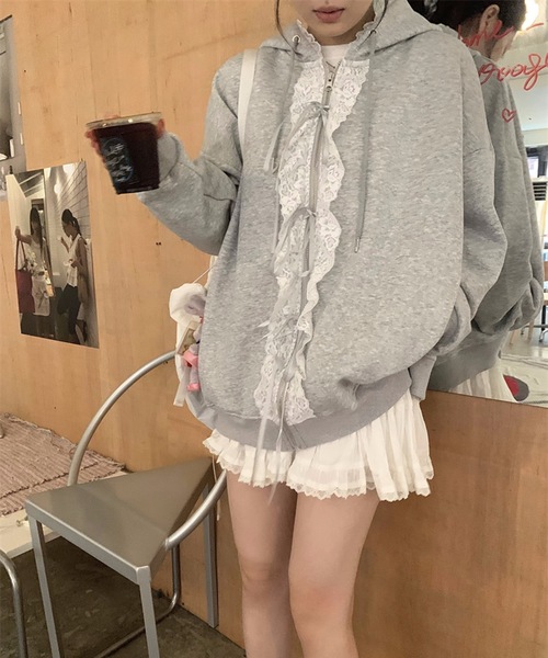 LAC-VERT(ラック・ヴェール)の「レース付きガーリージップアップパーカー(その他アウター・レディース・グレー/ブラック系その他/オートミール・FREE)」の11枚目の写真