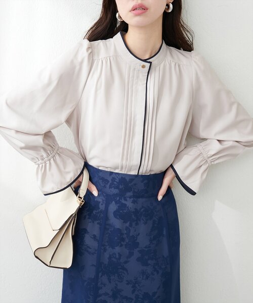 natural couture（ナチュラルクチュール）の「【WEB限定】配色パイピングタックブラウス（シャツ/ブラウス・レディース・ベージュ/ミント/その他1/ドット/オフホワイト/チャコールグレー・FREE）」の3枚目の写真