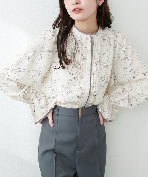 natural couture（ナチュラルクチュール）の「【WEB限定】配色パイピングタックブラウス（シャツ/ブラウス・レディース・ベージュ/ミント/その他1/ドット/オフホワイト/チャコールグレー・FREE）」の7枚目の写真