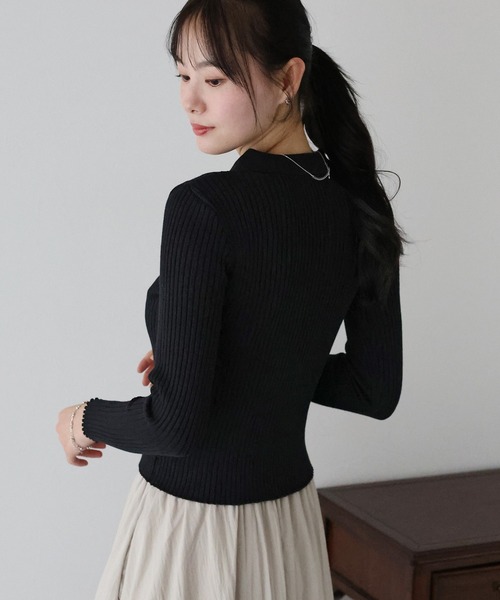 BLUEEAST（ブルーイースト）の「ポロ衿リブニット（ニット/セーター・レディース・レッド/グレー/ブラック/ベージュ・MEDIUM）」の8枚目の写真