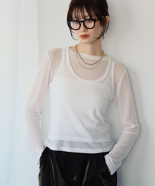 Ampirula(アンピルーラ)の「タンクトップ付きシアーレイヤードカットソー(Tシャツ/カットソー・レディース・チャコールグレー/ブラック/ホワイト・FREE)」の1枚目の写真