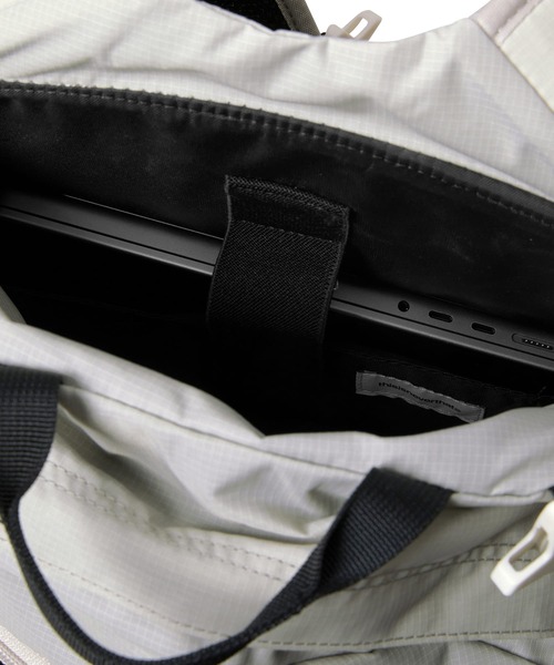 thisisneverthat(ディスイズネバーザット)の「SP-Logo Field Backpack 28(バックパック/リュック・メンズ・グレー・FREE)」の4枚目の写真