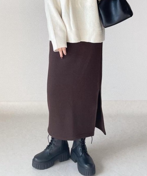 aquagarage（アクアガレージ）の「裏起毛ストレッチタイトスカート（スカート・レディース・グリーン/ブラック/ブラウン/アイボリー・L/M/S/LL/3L）」の3枚目の写真