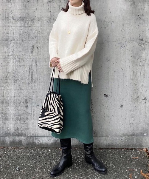 aquagarage（アクアガレージ）の「裏起毛ストレッチタイトスカート（スカート・レディース・グリーン/ブラック/ブラウン/アイボリー・L/M/S/LL/3L）」の16枚目の写真