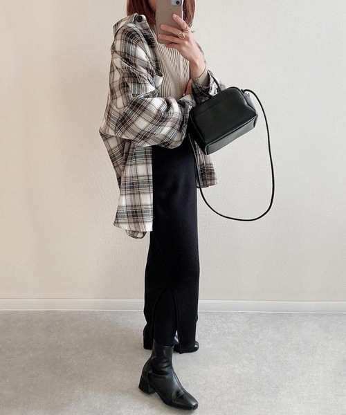 aquagarage（アクアガレージ）の「裏起毛ストレッチタイトスカート（スカート・レディース・グリーン/ブラック/ブラウン/アイボリー・L/M/S/LL/3L）」の22枚目の写真