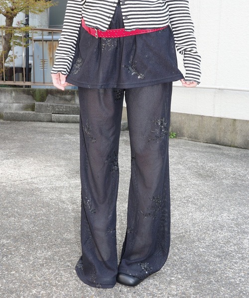 igi（イジ）の「LAYERDED SPANGLE PANTS / スパンコールスカート