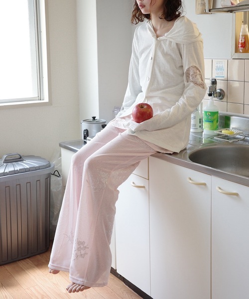 igi（イジ）の「LAYERDED SPANGLE PANTS / スパンコールスカート