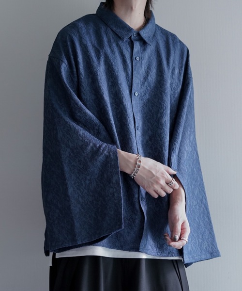 LILL（リル）の「リラクシングワイドフレアアームジャガードロングスリーブシャツ（シャツ/ブラウス・メンズ・ブラック/ホワイト/ブルーグレー/ワイン/チャコールグレー/ライトグレー・S/M/L/XL）」の5枚目の写真