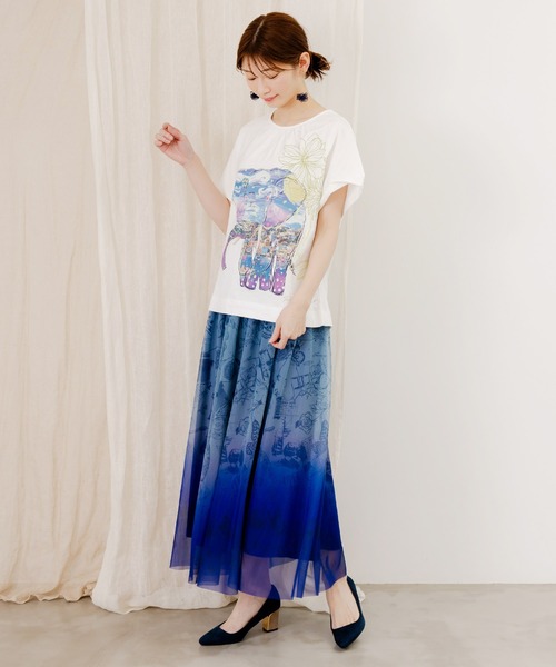 ScoLar(スカラー)の「751002:地中海ゾウ柄 アートプリントTシャツ(Tシャツ/カットソー・レディース・オフホワイト/チャコールグレー・M)」の6枚目の写真