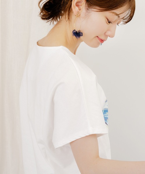 ScoLar(スカラー)の「751002:地中海ゾウ柄 アートプリントTシャツ(Tシャツ/カットソー・レディース・オフホワイト/チャコールグレー・M)」の8枚目の写真