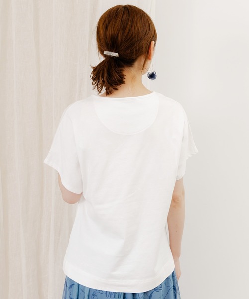 ScoLar(スカラー)の「751002:地中海ゾウ柄 アートプリントTシャツ(Tシャツ/カットソー・レディース・オフホワイト/チャコールグレー・M)」の9枚目の写真
