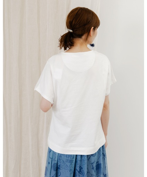 ScoLar(スカラー)の「751002:地中海ゾウ柄 アートプリントTシャツ(Tシャツ/カットソー・レディース・オフホワイト/チャコールグレー・M)」の14枚目の写真