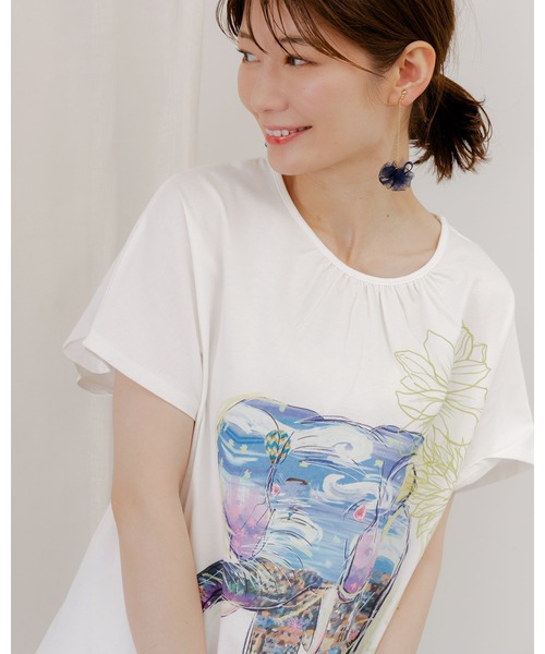 ScoLar(スカラー)の「751002:地中海ゾウ柄 アートプリントTシャツ(Tシャツ/カットソー・レディース・オフホワイト/チャコールグレー・M)」の15枚目の写真