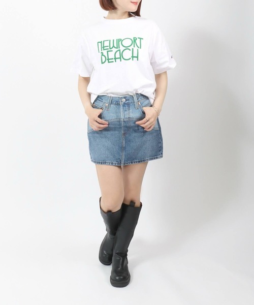 【関税込み】Levi's ブルー Western Icon デニム ミニスカート Levi'sのブルー Western Icon デニム ミニスカートがセール中