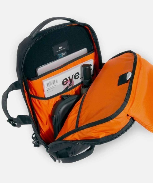 Aer（エアー）の「Aer（エアー）Flight Pack 3 X-PAC AER-29037（バックパック/リュック・メンズ・ブラック・F）」の5枚目の写真