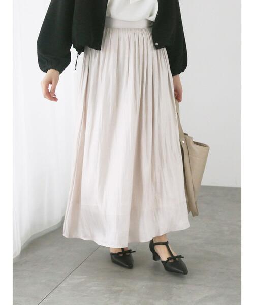 Te chichi TERRASSE（テチチテラス）の「【選べる着丈】オーロラサテンスカート（スカート・レディース・ブラック/ベージュ/ネイビー/グリーン・ﾌﾘｰ(M)/ﾌﾘｰ(L)）」の3枚目の写真