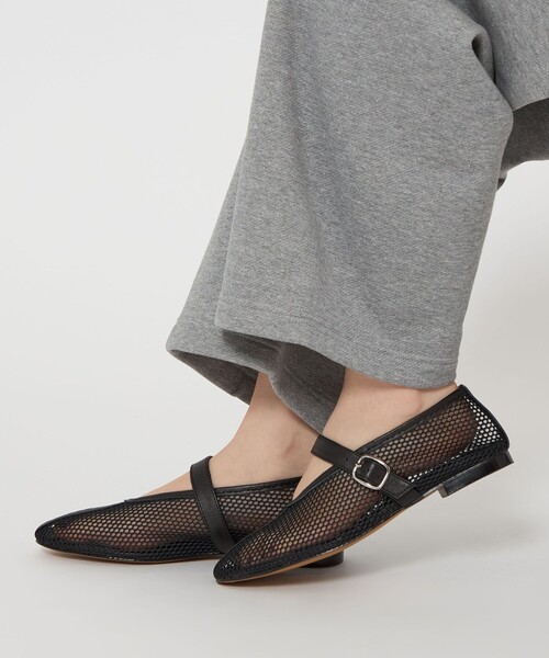 REMME（レメ）の「【別注】＜REMME＞ MASHBLT FLT（パンプス・レディース・ブラック/ベージュ・38/36/35/37）」の3枚目の写真