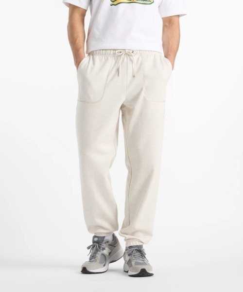 Kinetics(キネティクス)の「New Balance Shohei Signature Fleece Pant(ニューバランス 大谷翔平シグネチャー フリースパンツ)(スウェットパンツ・メンズ・ベージュ系・SMALL)」の1枚目の写真