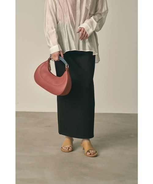 marjour(マージュール)の「OTONA STRETCH NARROW SKIRT(スカート・レディース・ブラック・02/01)」の3枚目の写真