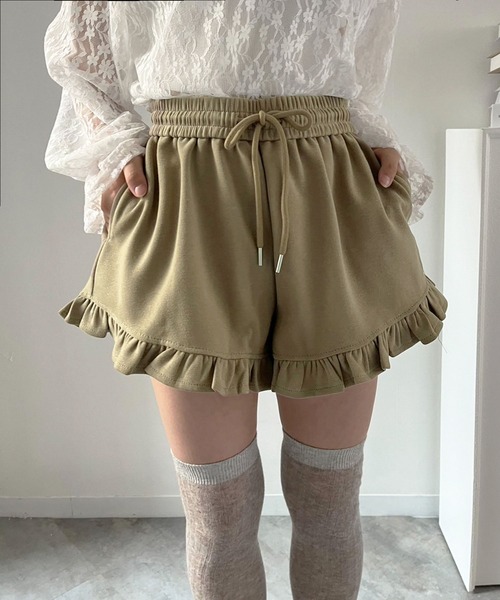 Jewelobe(ジュエローブ)の「フリルヘムスウェットショートパンツ(その他パンツ・レディース・ベージュ/ブラック/グレー・FREE)」の4枚目の写真
