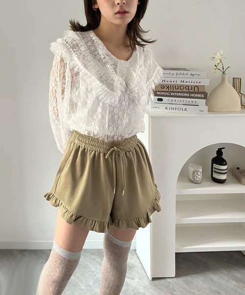 Jewelobe(ジュエローブ)の「フリルヘムスウェットショートパンツ(その他パンツ・レディース・ベージュ/ブラック/グレー・FREE)」の5枚目の写真