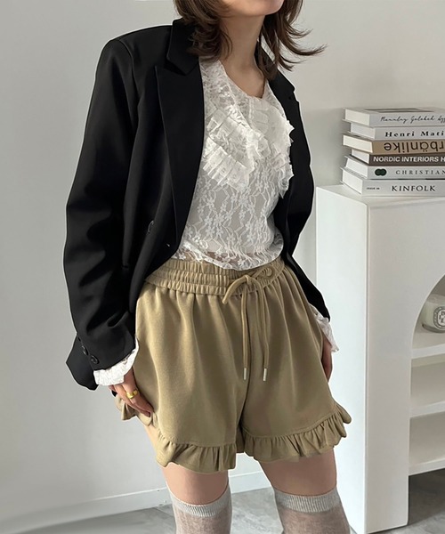 Jewelobe(ジュエローブ)の「フリルヘムスウェットショートパンツ(その他パンツ・レディース・ベージュ/ブラック/グレー・FREE)」の8枚目の写真