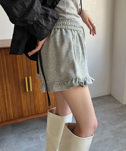 Jewelobe(ジュエローブ)の「フリルヘムスウェットショートパンツ(その他パンツ・レディース・ベージュ/ブラック/グレー・FREE)」の16枚目の写真