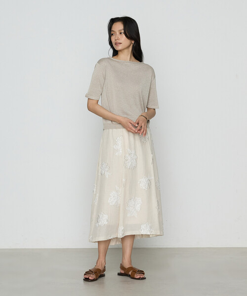 K.T KIYOKO TAKASE(キヨコタカセ)の「フラワージャカード アシンメトリースカート(スカート・レディース・ベージュ・7号/9号/11号)」の2枚目の写真