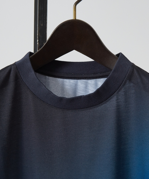 ABAHOUSE(アバハウス)の「【グラデーション】グラフィックプリント 半袖Tシャツ(Tシャツ/カットソー・メンズ・オレンジ/イエロー/ネイビー・48/44/46)」の12枚目の写真