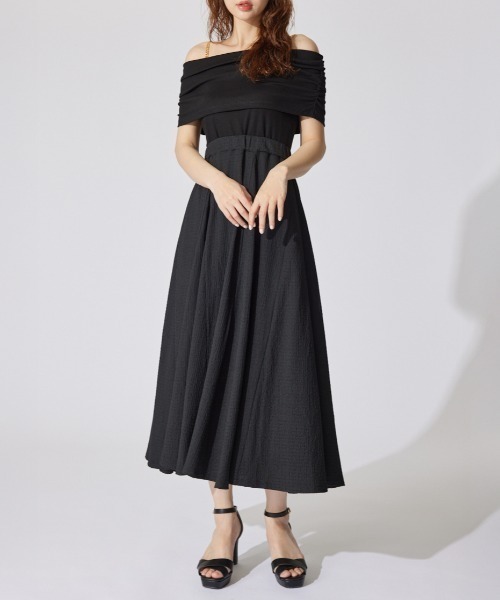セール】オフショルダーカットフレアワンピース 夏服 半袖