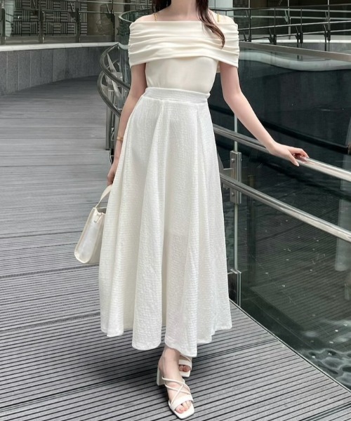 セール】オフショルダーカットフレアワンピース 夏服 半袖