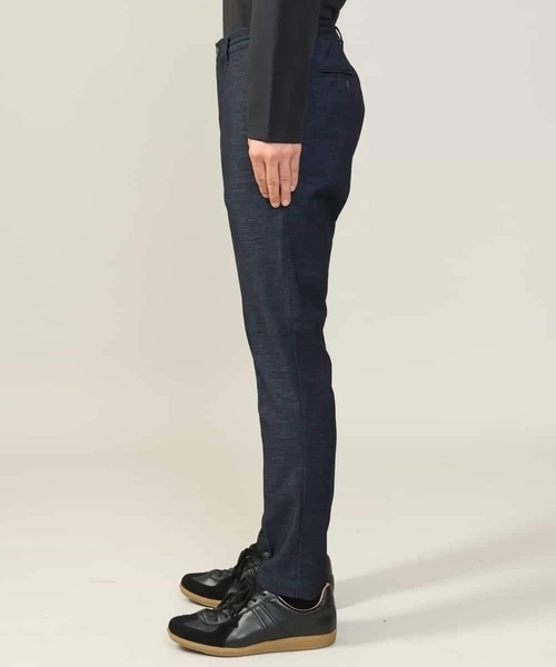 a.v.v（アーヴェヴェ）の「【ストレッチ】スマートシャンブレースラックス（その他パンツ・メンズ・ブラック/ネイビー/チャコールグレー・46/48/44）」の18枚目の写真