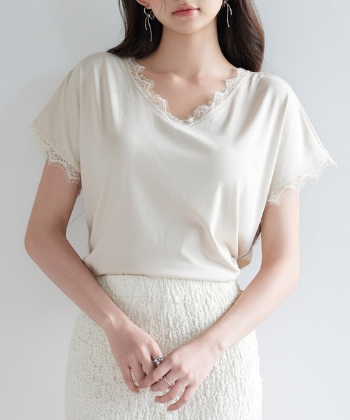 SAISON DE PAPILLON(セゾンドパピヨン)の「ゆったりドルマンスリーブTシャツ(Tシャツ/カットソー・レディース・ブルー/ブラック/ホワイト/パープル/ベージュ・L/M/S)」の3枚目の写真