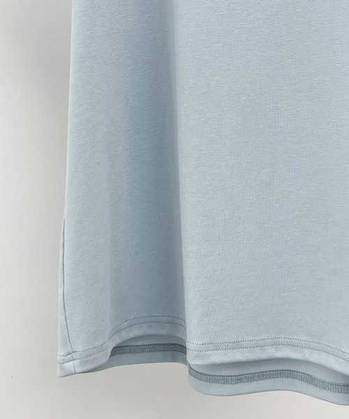 SAISON DE PAPILLON(セゾンドパピヨン)の「ゆったりドルマンスリーブTシャツ(Tシャツ/カットソー・レディース・ブルー/ブラック/ホワイト/パープル/ベージュ・L/M/S)」の16枚目の写真