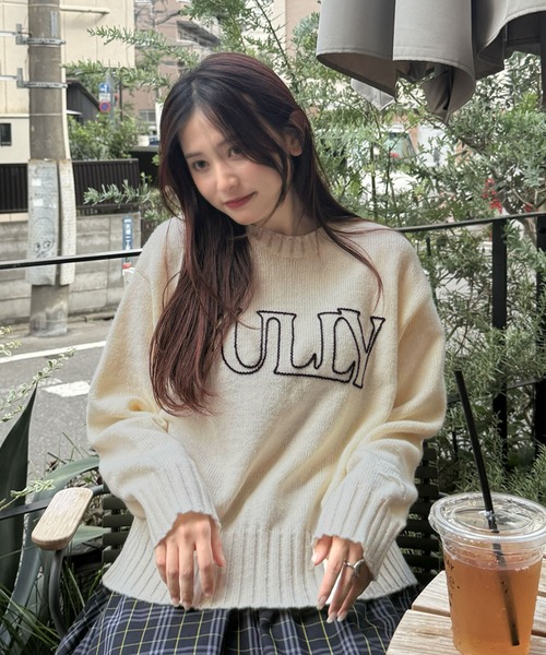mily bilet（ミウィビレット）の「【mily bilet】ハンドステッチ風ロゴが魅力のこなれ感漂うニット（ニット/セーター・レディース・杢グレー/ブラック/アイボリー・SMALL/MEDIUM/LARGE/X-LARGE）」の4枚目の写真