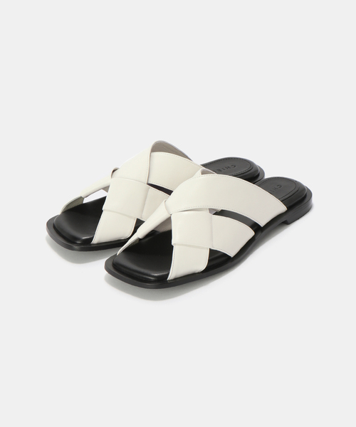 Noble（ノーブル）の「CHIELEI/キエレイ CROSS SANDAL（サンダル・レディース・ホワイト・23cm/23.5cm/24cm/24.5cm）」の2枚目の写真