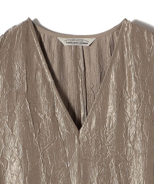 Torrazzo Donna(トラッゾドンナ)の「TORRAZZO DONNA:〈手洗い可能〉ティアード ノースリーブ ワンピース(ワンピース・レディース・ブラック/カーキ・ONE SIZE)」の7枚目の写真