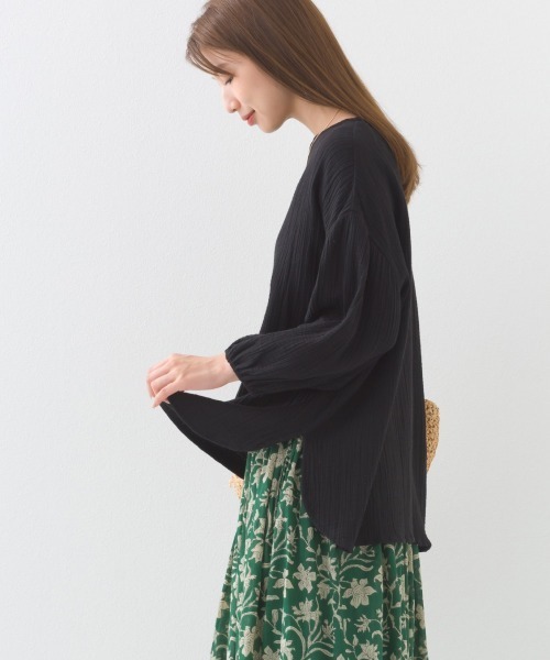 OMNES（オムネス）の「ダブルガーゼボリューム袖プルオーバー（Tシャツ/カットソー・レディース・ライム/ホワイト/ネイビー系/ブラック・FREE）」の11枚目の写真