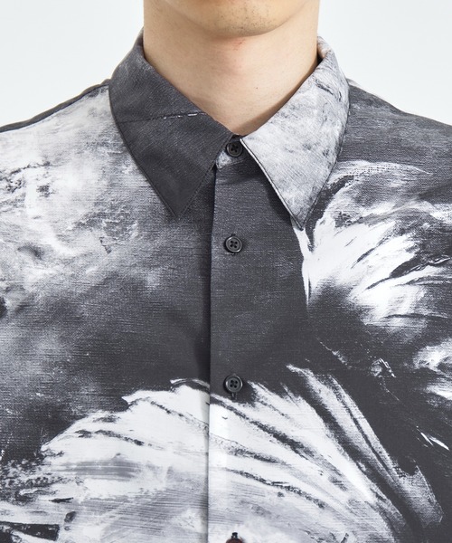 TAAKK（ターク）の「【TAAKK/ターク】別注Drawing S/S Shirt（シャツ/ブラウス・メンズ・ブラック/ホワイト・2/3）」の3枚目の写真